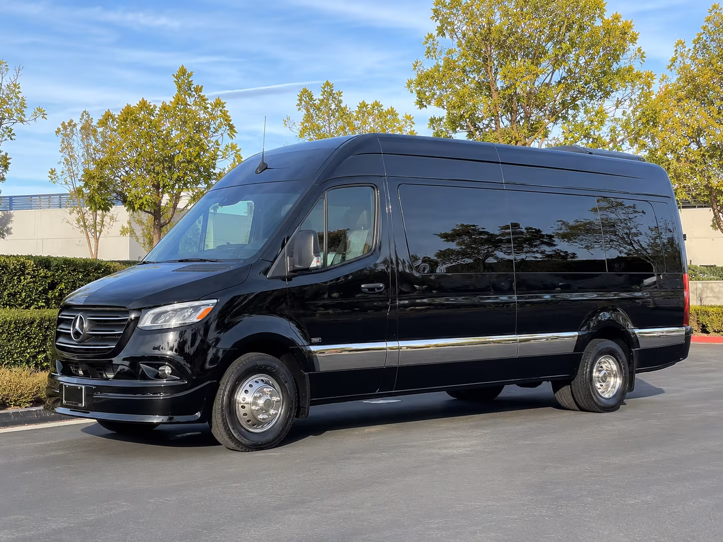 vancouver 20 passenger sprinter van