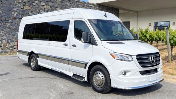 vancouver wine tour sprinter van rental
